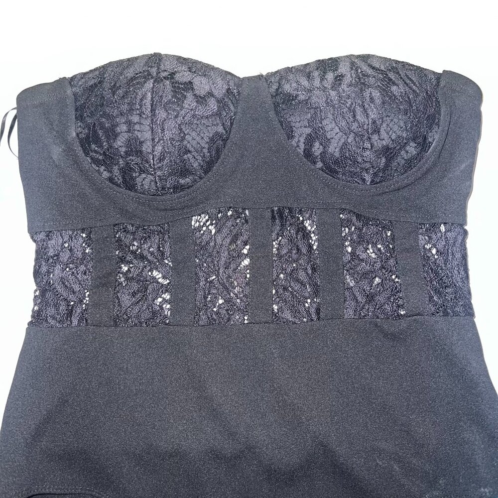 Monde Contemporary Black Lace Strapless Bodysuit Size M